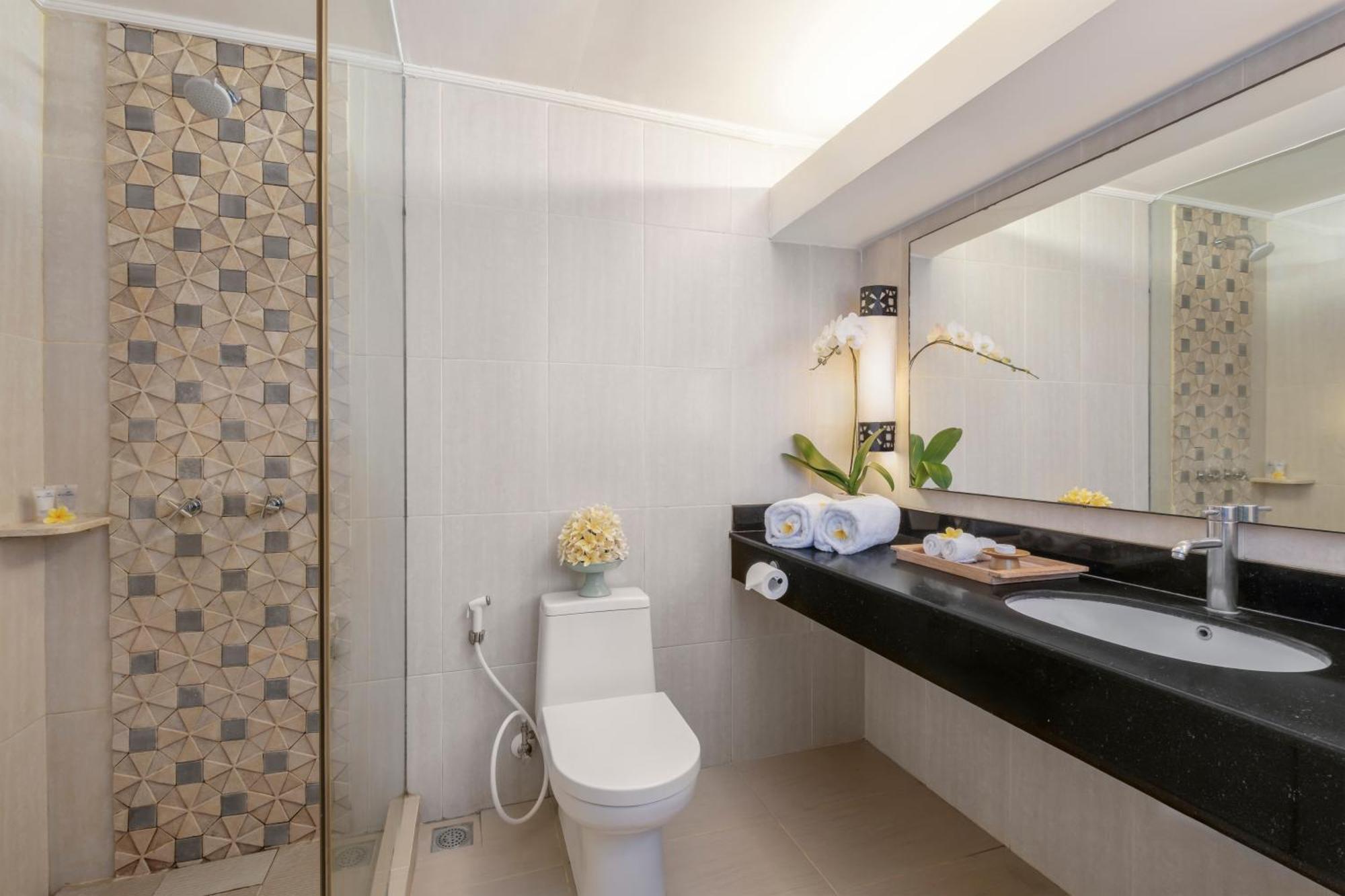 Mandira Club Cottage King