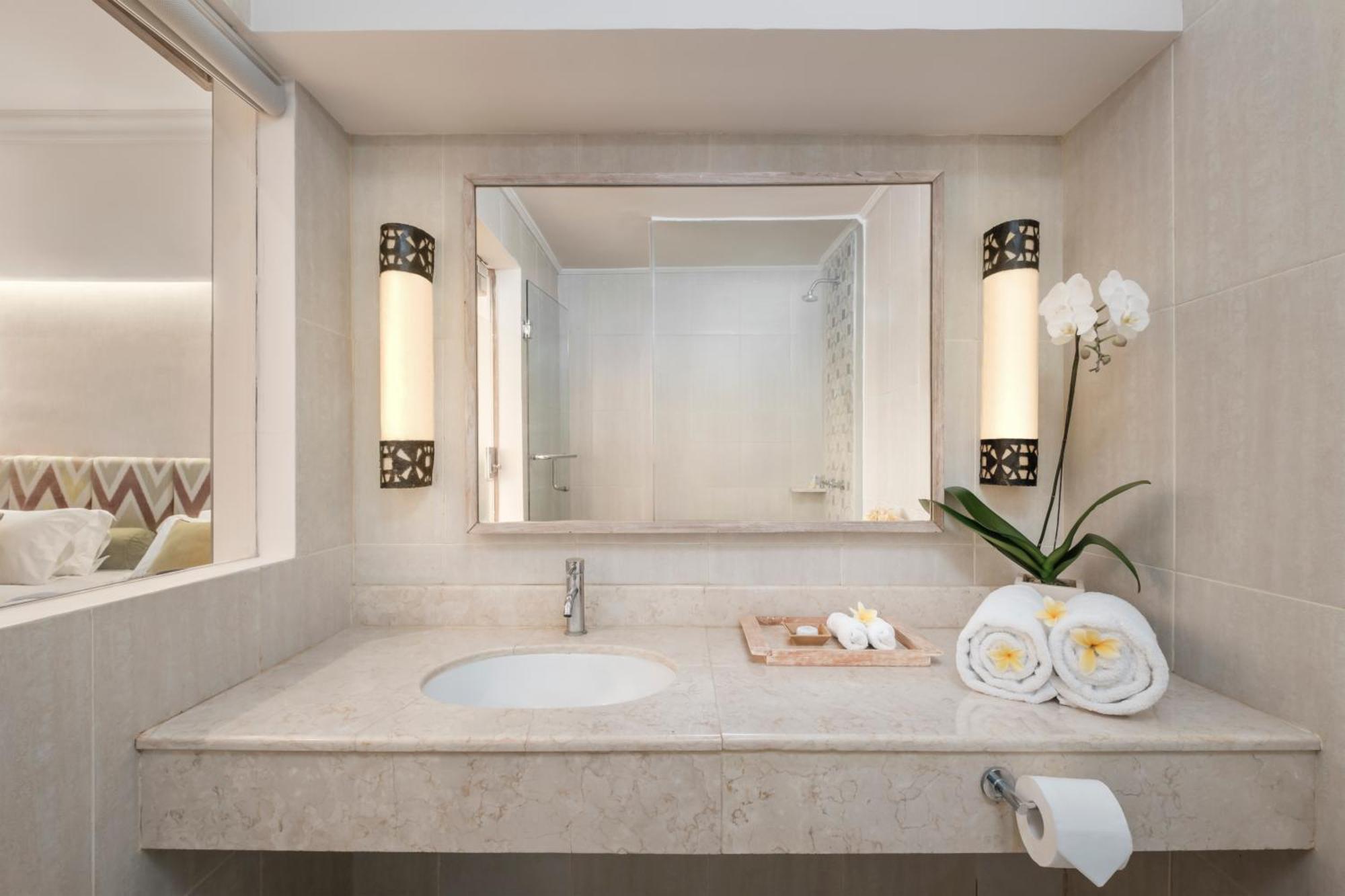 Mandira Club Cottage King